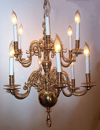 chandelier.jpg (47025 bytes)